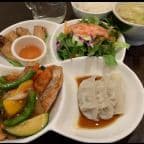 Best Fresh Ginger Sauce Dinner Combo Box in New York, NY